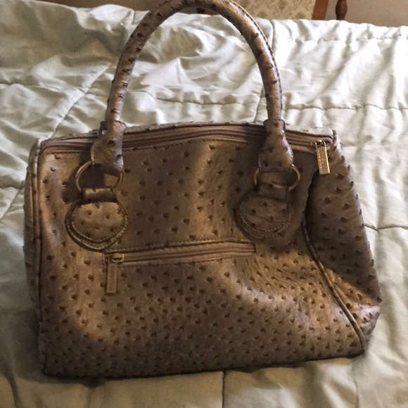 Grayish Sliver faux Ostrich Bag - Picture 3 of 5